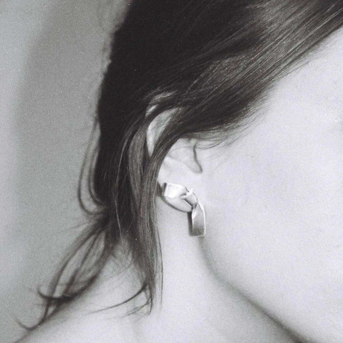 Grand Cravat Earrings, Small