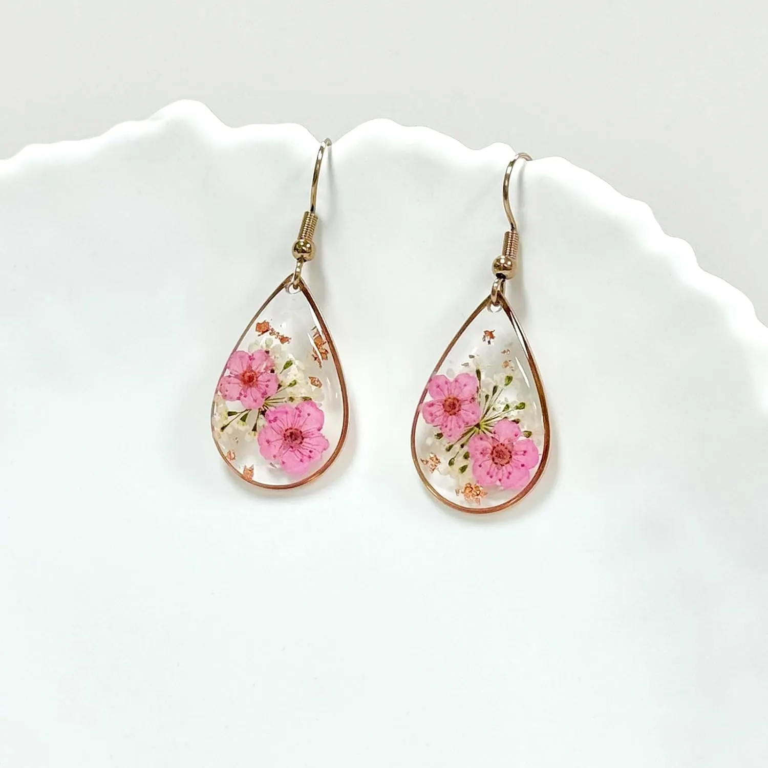 Jayden Earrings for Women - Real Flower Small Earrings - Daffodil and Queen Anne's Lace Pressed Flower Earrings,Handmade Unique Resin Earrings Perfect for Parties or Gifting(Rose Gold)