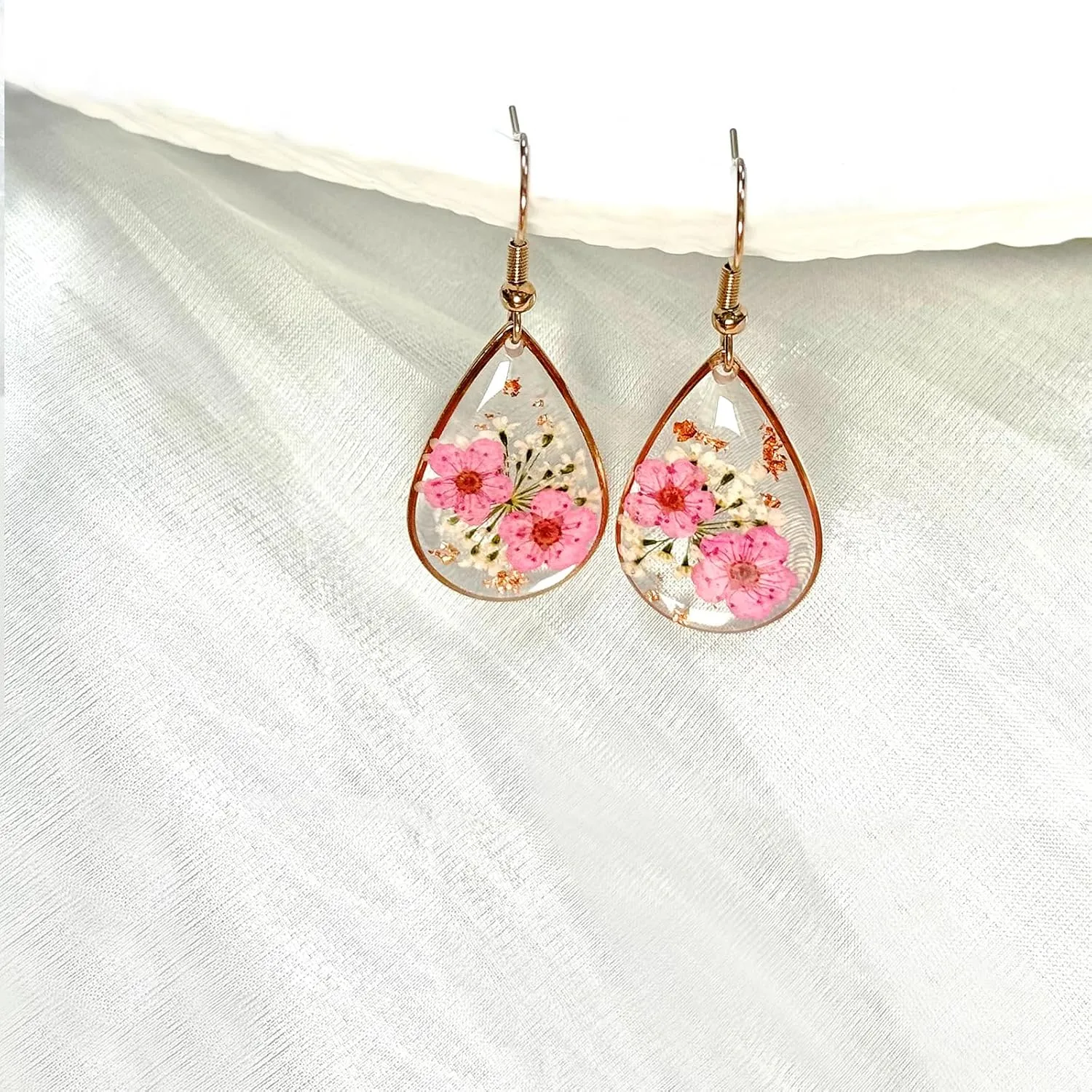Jayden Earrings for Women - Real Flower Small Earrings - Daffodil and Queen Anne's Lace Pressed Flower Earrings,Handmade Unique Resin Earrings Perfect for Parties or Gifting(Rose Gold)