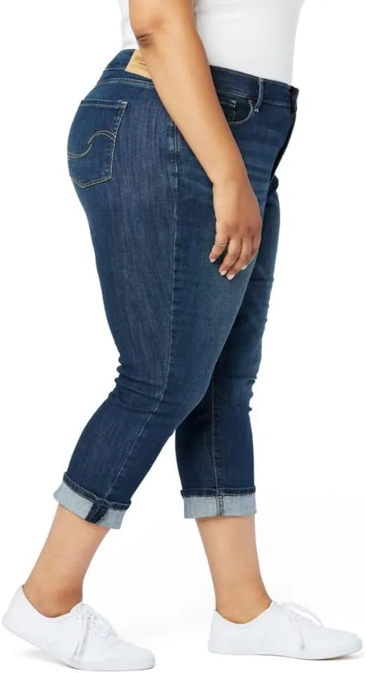 Levi Strauss Signature Gold Women's Mid-Rise Slim Fit Capris (Available in Plus Size)