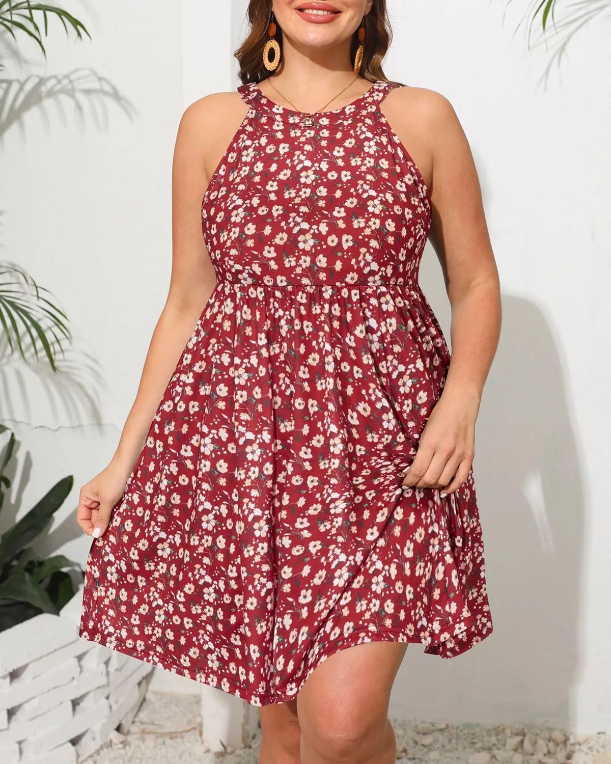 Plus Size Summer Dress - Casual Sun Halter Neck Sleeveless Short Sundress with Pockets