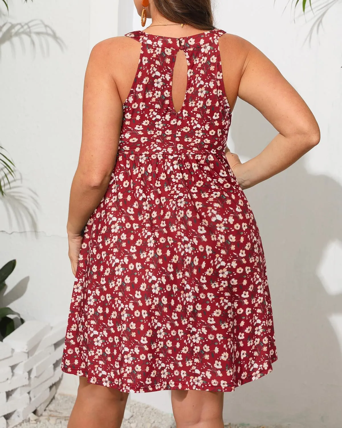 Plus Size Summer Dress - Casual Sun Halter Neck Sleeveless Short Sundress with Pockets