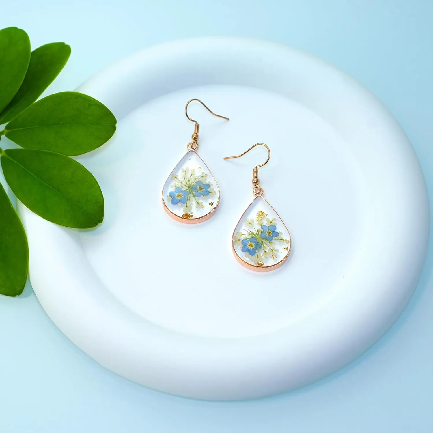 Pressed Flower Earrings,Handmade Forget-Me-Not and Queen Anne's Lace Wildflower Earrings,Unique Resin Dried Flower Earrings,Perfect for Parties or Gifting (Teardrop Rose Gold)